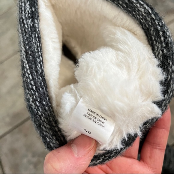 NWOT La Senza Knitted Wool-Like Plush Fleece Non-Slip Rubber Sole House Slipper - Picture 3 of 6